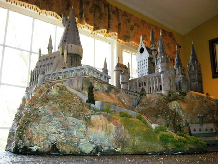 ho scale hogwarts castle