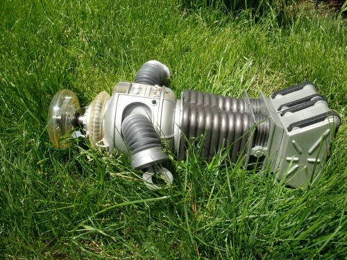 B9 robot 008 B9 robot 008