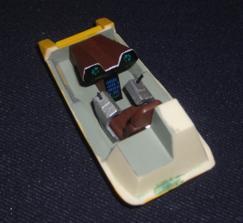 Bee interior 800 Bee interior 800