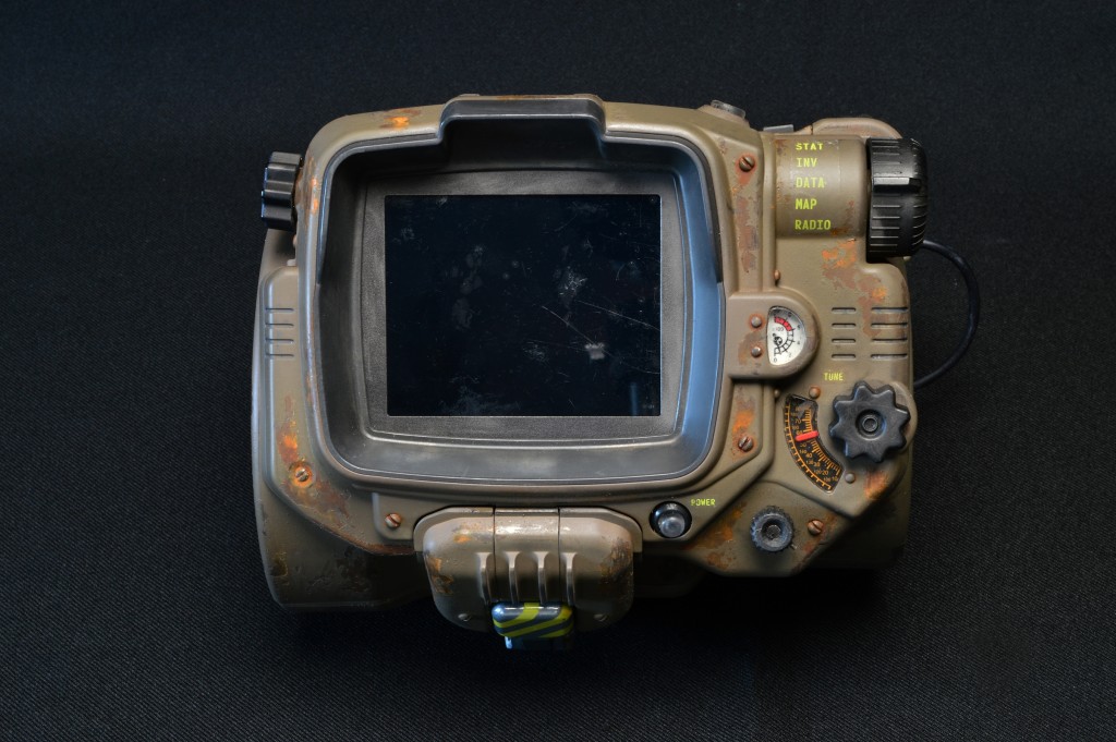 k-Helios_Models_Lightning_PipBoy_8